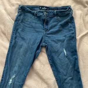 Ripped Hollister Jeans🔥